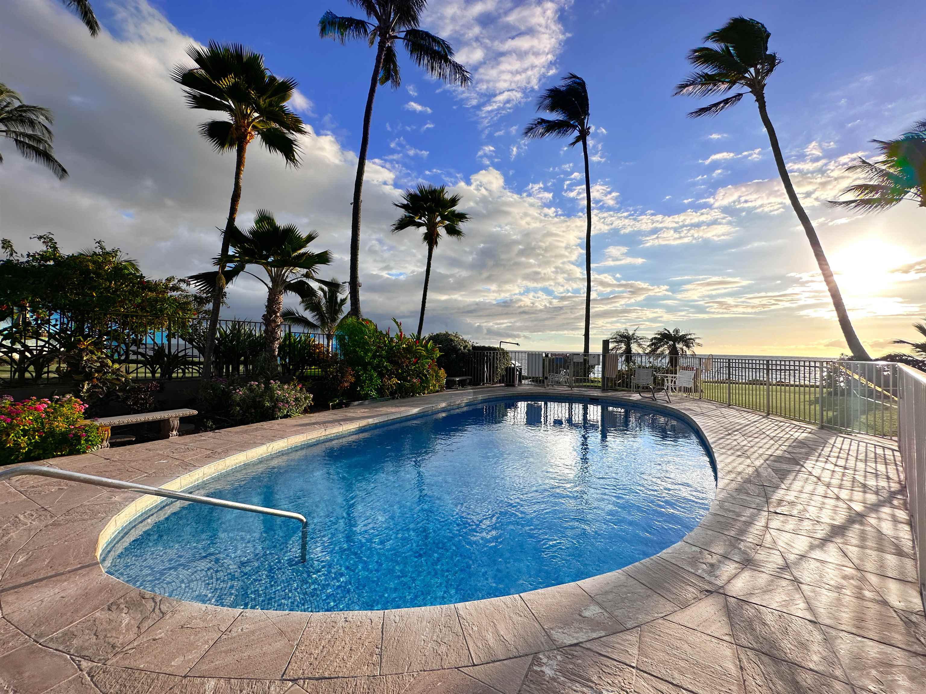 Kamaole Nalu condo # 402, Kihei, Hawaii - photo 32 of 40