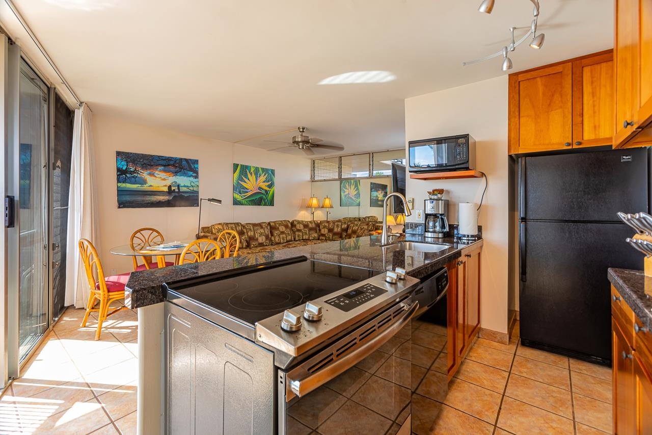 Kamaole Nalu condo # 502, Kihei, Hawaii - photo 7 of 30