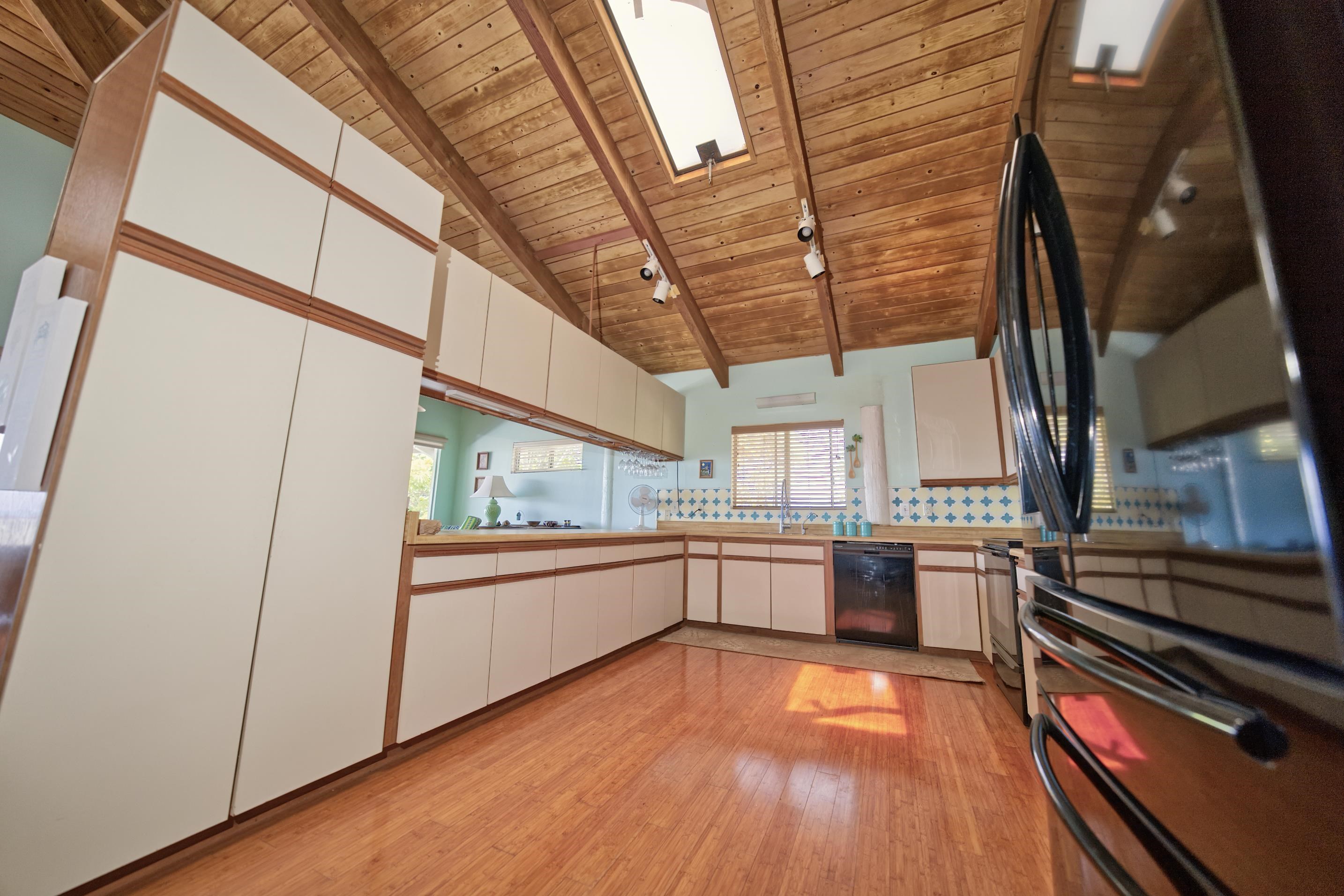 2452  Kamehameha V Hwy , Molokai home - photo 18 of 32