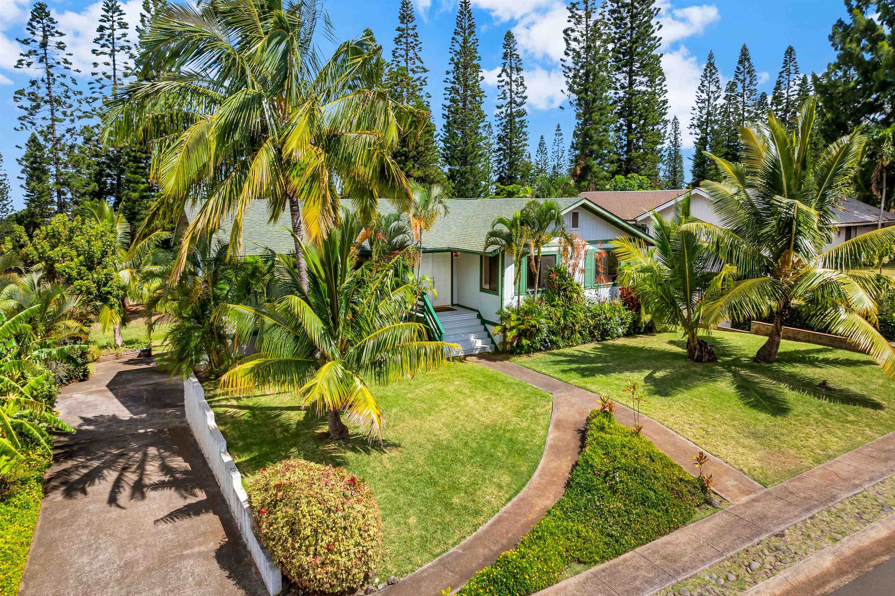 246  Hololani St Pukalani Golf Course, Pukalani home - photo 2 of 32