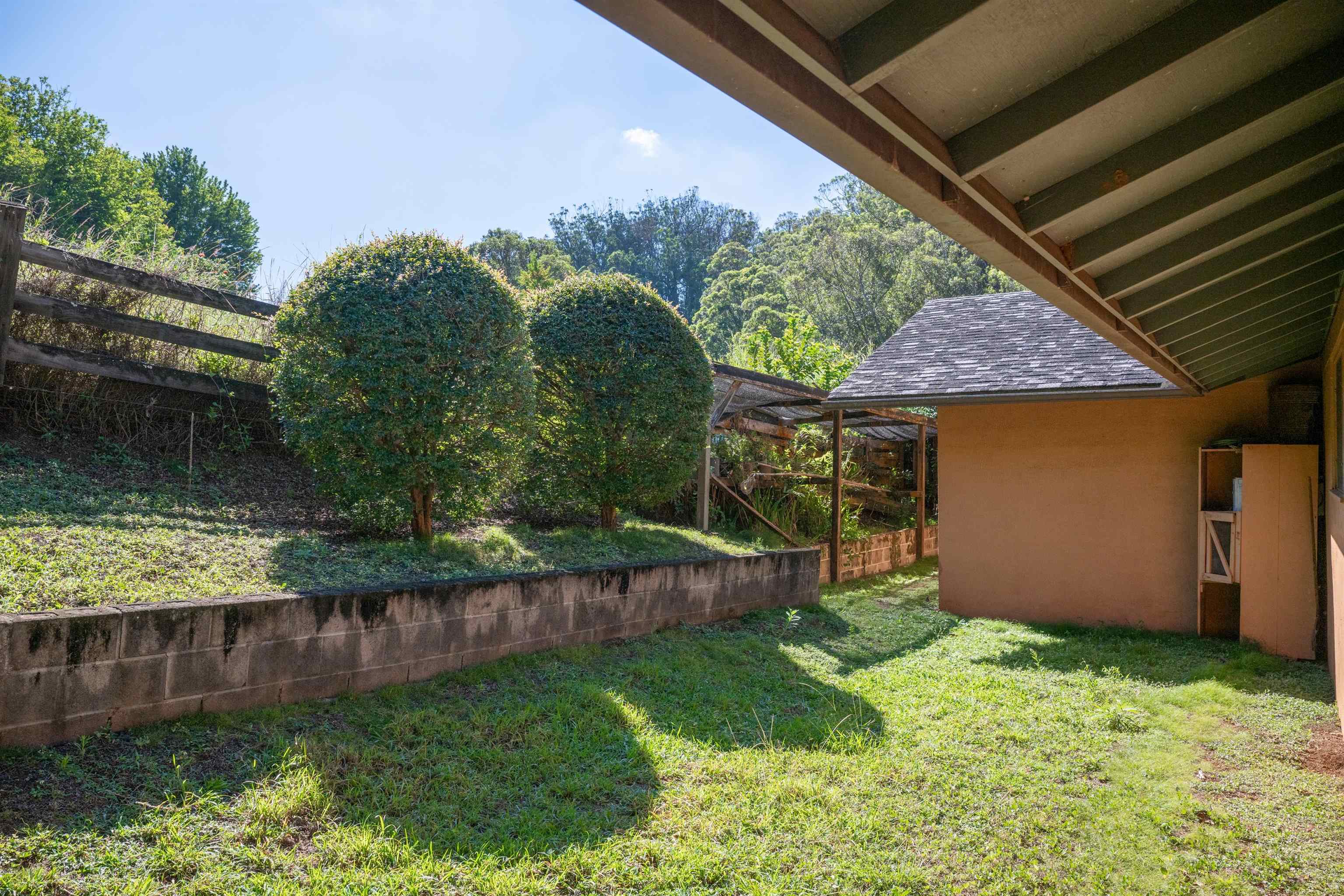 2475  Kaupakalua Rd Haiku, Haiku home - photo 28 of 28