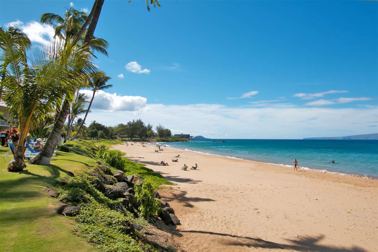 Hale Pau Hana condo # 17, Kihei, Hawaii - photo 15 of 19