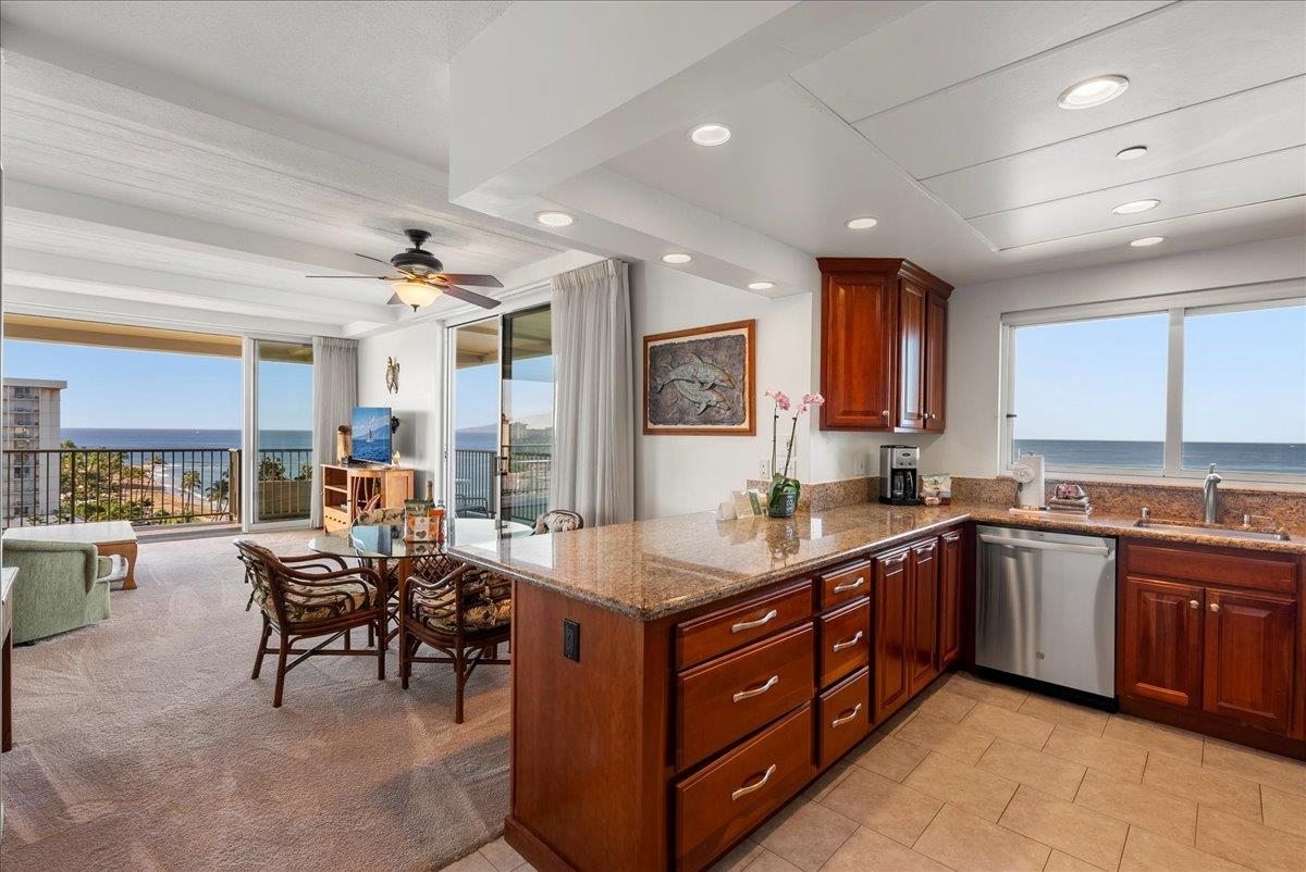 Whaler II condo # 1051, Lahaina, Hawaii - photo 14 of 42