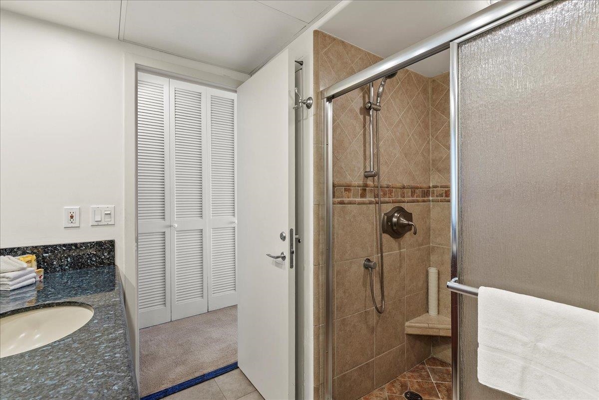 Whaler II condo # 1051, Lahaina, Hawaii - photo 29 of 42