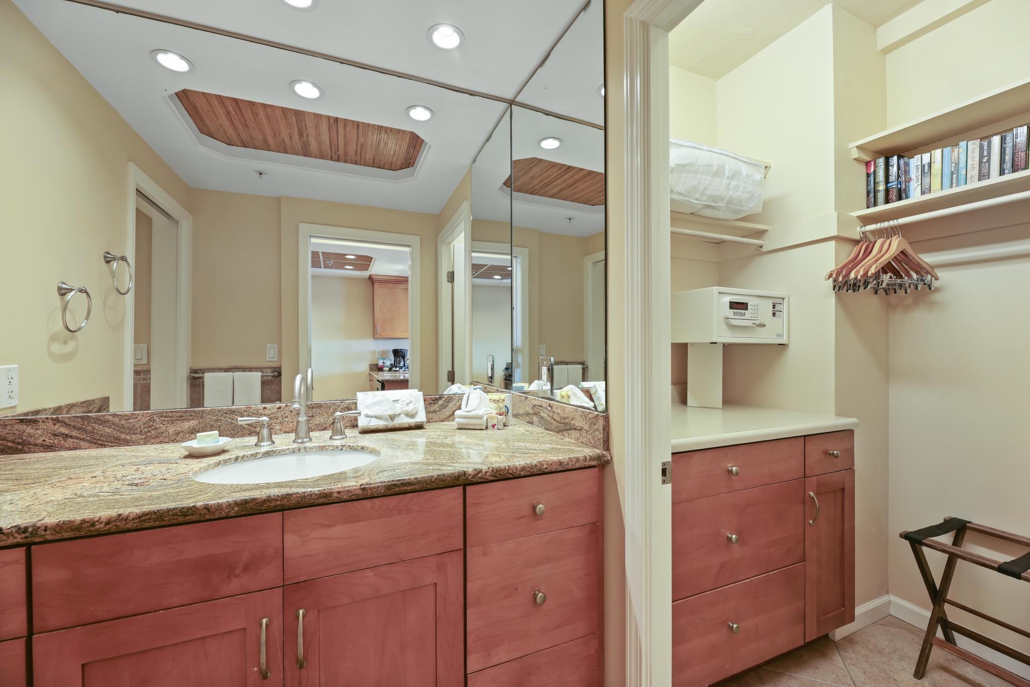 Whaler II condo # 1165, Lahaina, Hawaii - photo 23 of 42