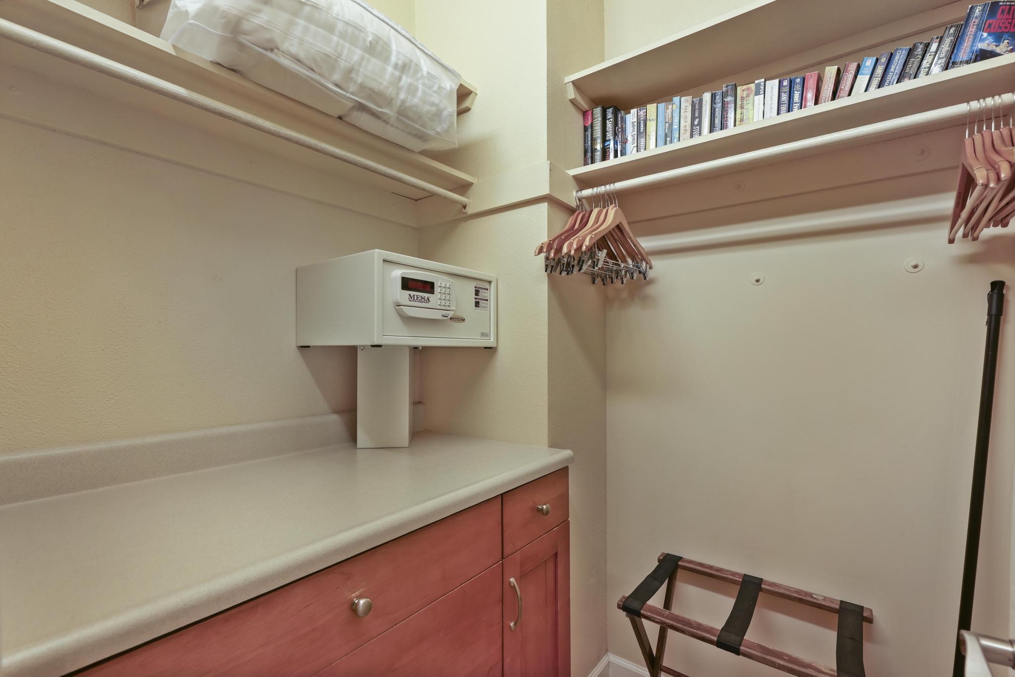 Whaler II condo # 1165, Lahaina, Hawaii - photo 25 of 42