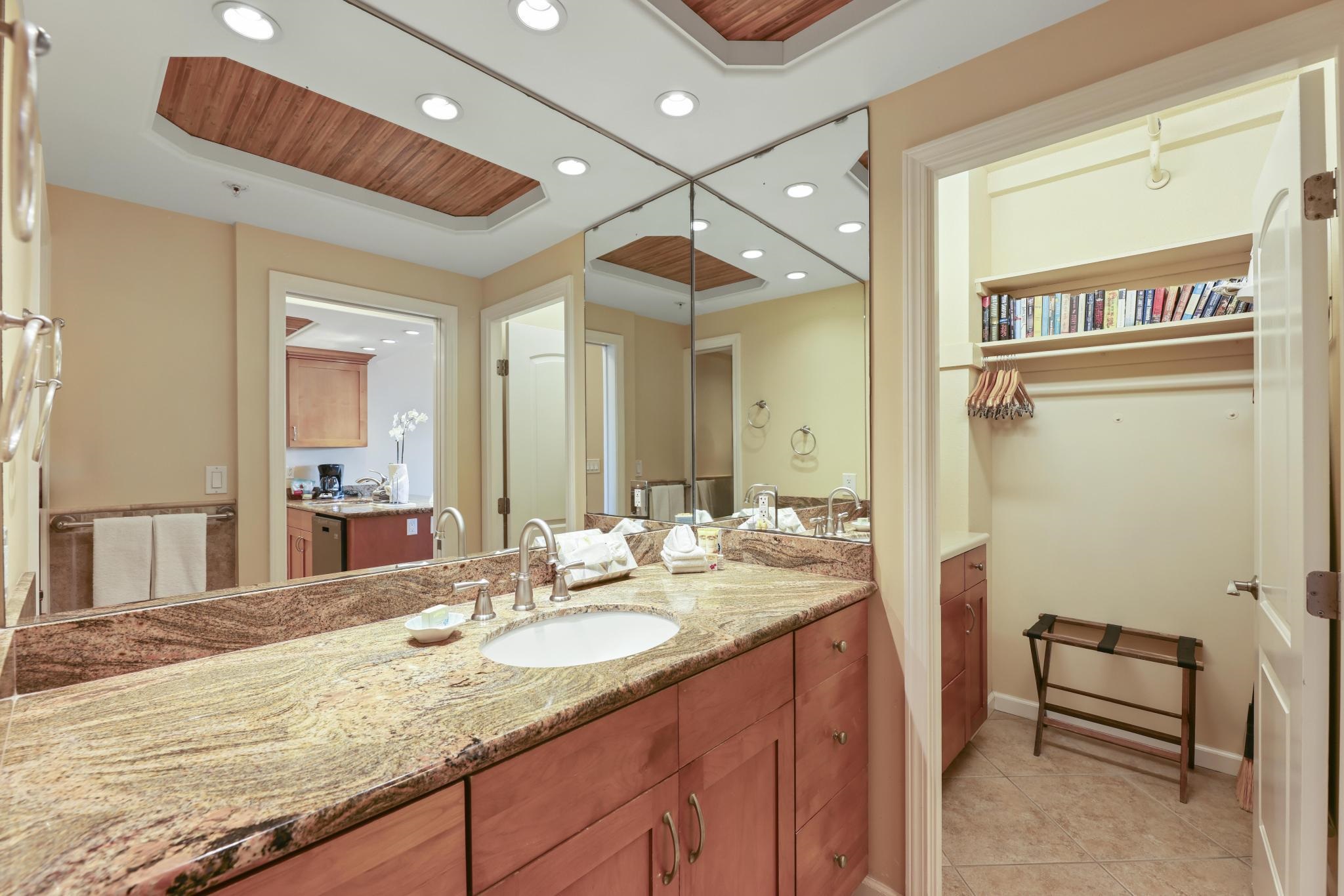 Whaler II condo # 1165, Lahaina, Hawaii - photo 27 of 42