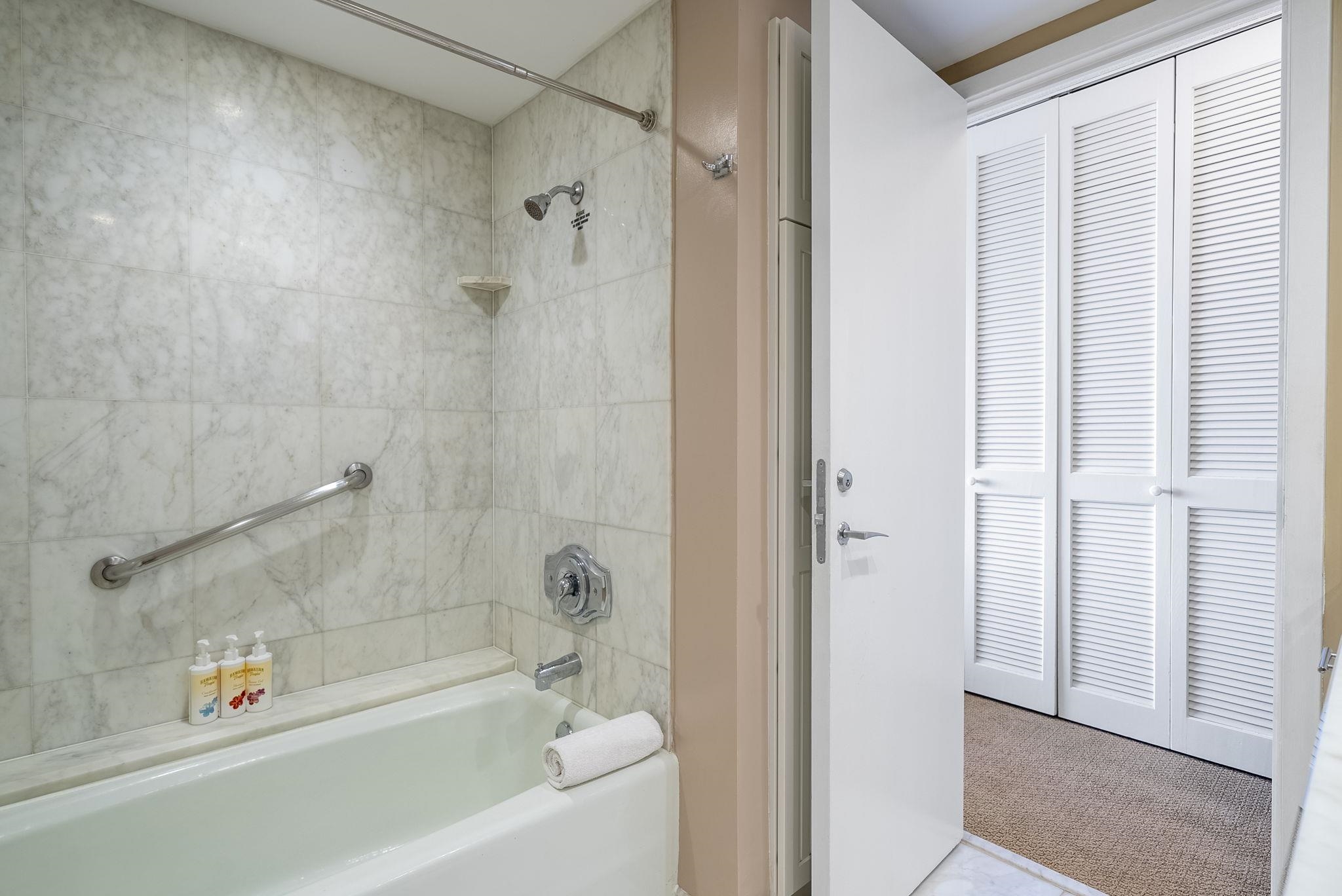 Whaler II condo # 1269, Lahaina, Hawaii - photo 11 of 27