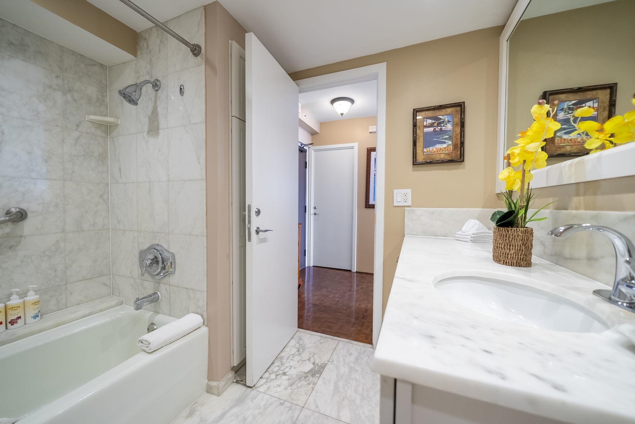 Whaler II condo # 1269, Lahaina, Hawaii - photo 20 of 27