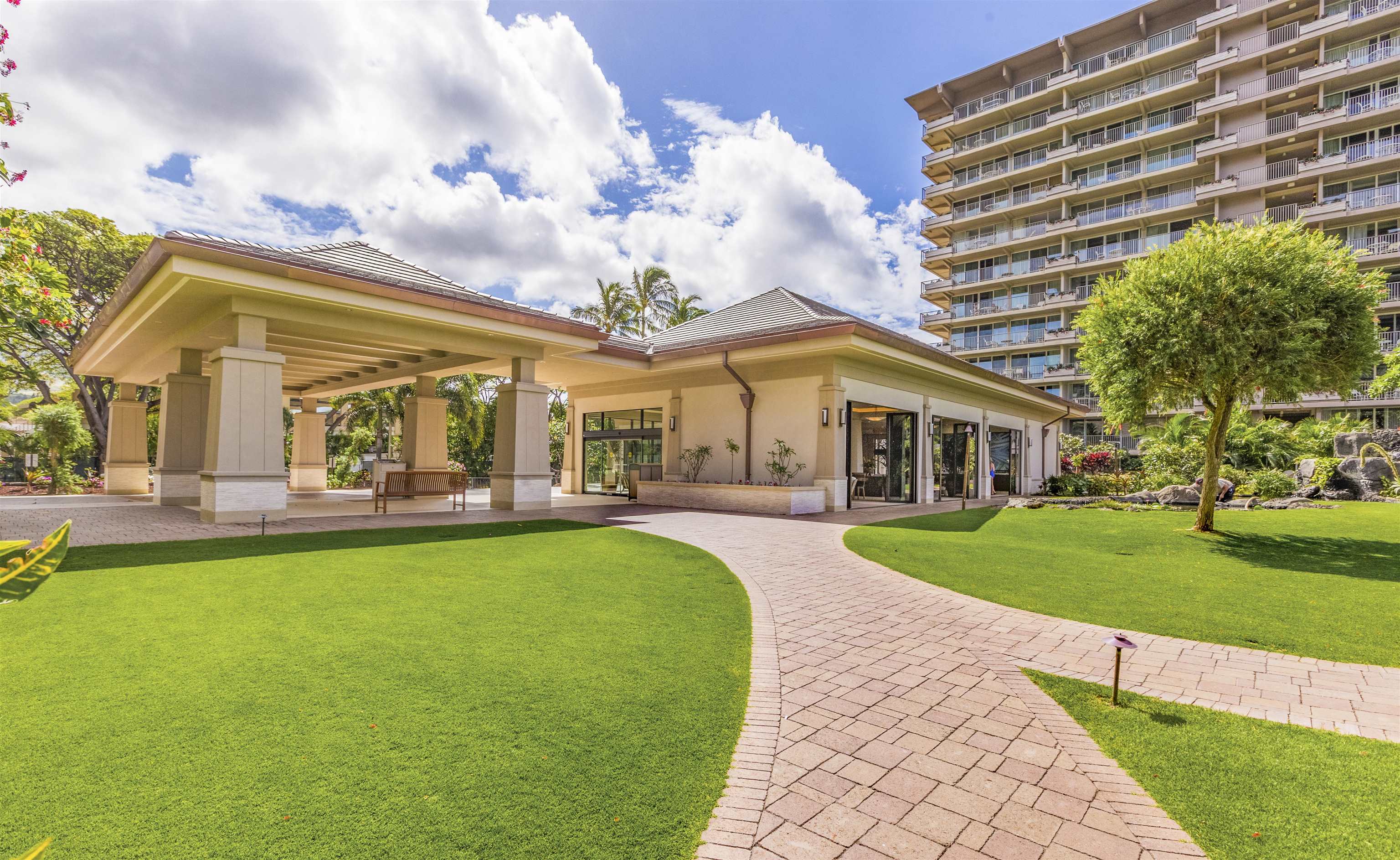Whaler II condo # 162, Lahaina, Hawaii - photo 32 of 42
