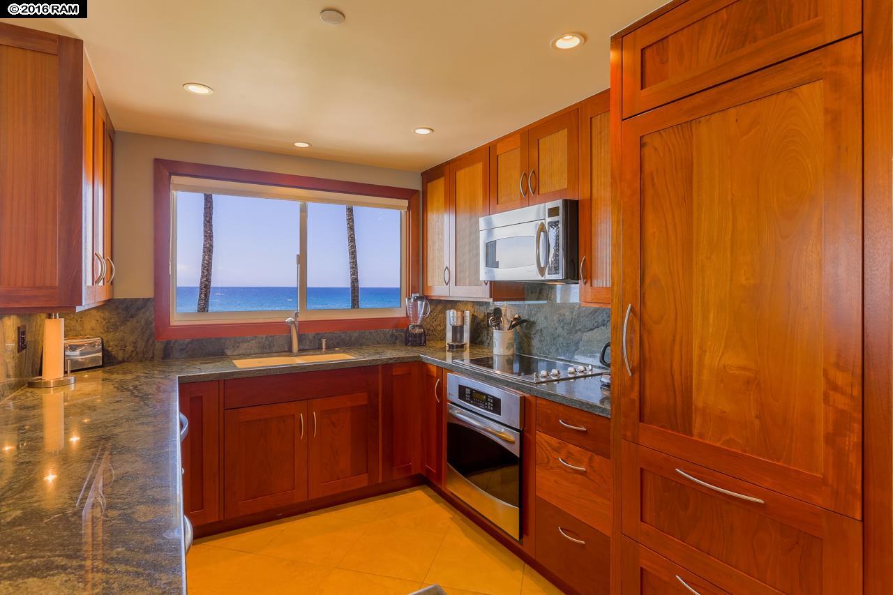 Whaler I condo # 201, Lahaina, Hawaii - photo 12 of 30