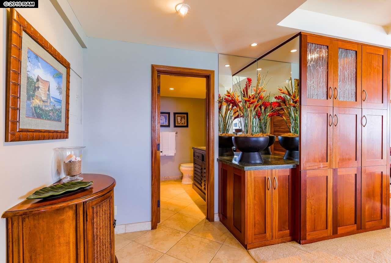 Whaler I condo # 201, Lahaina, Hawaii - photo 13 of 30