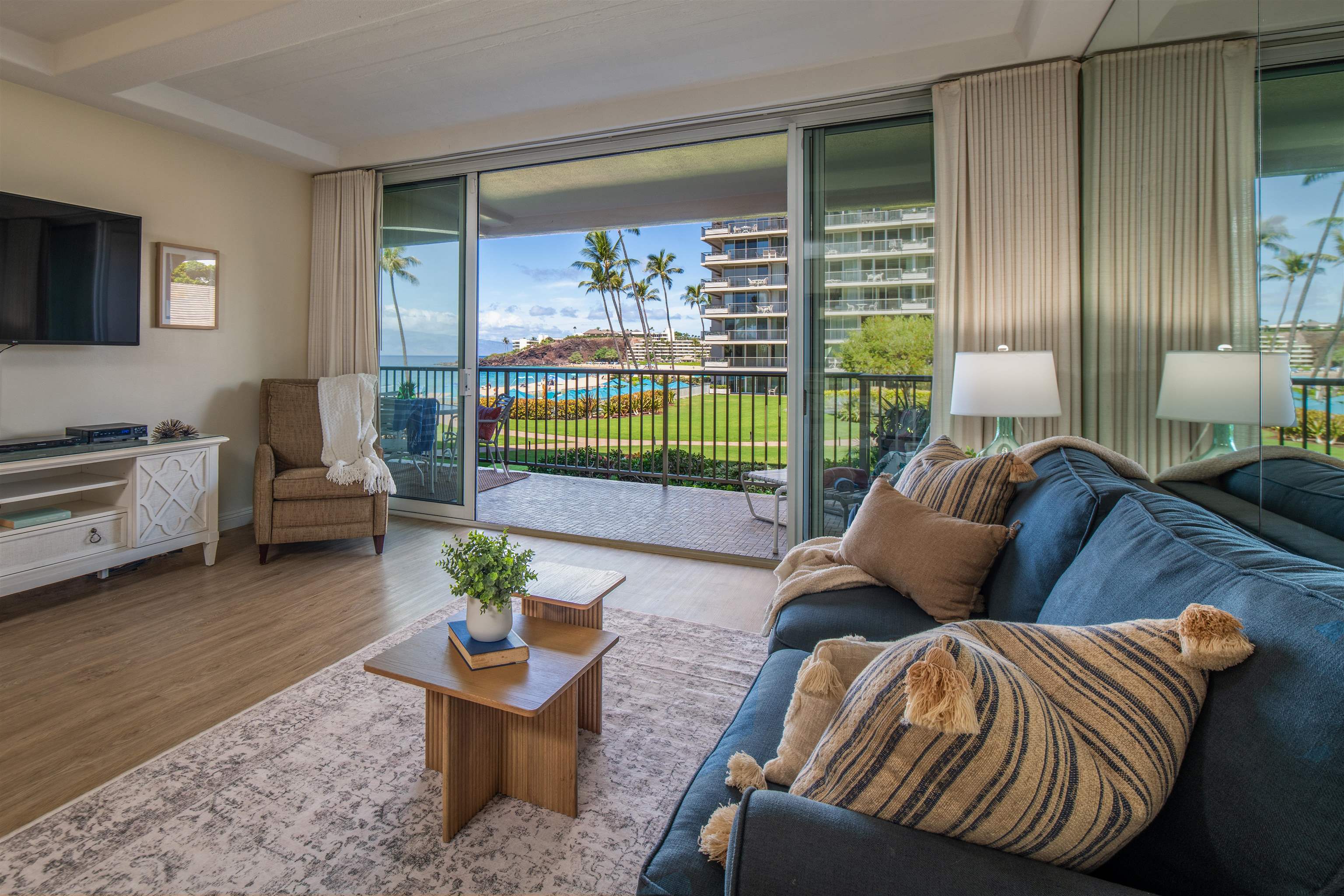 Whaler II condo # 256, Lahaina, Hawaii - photo 4 of 50