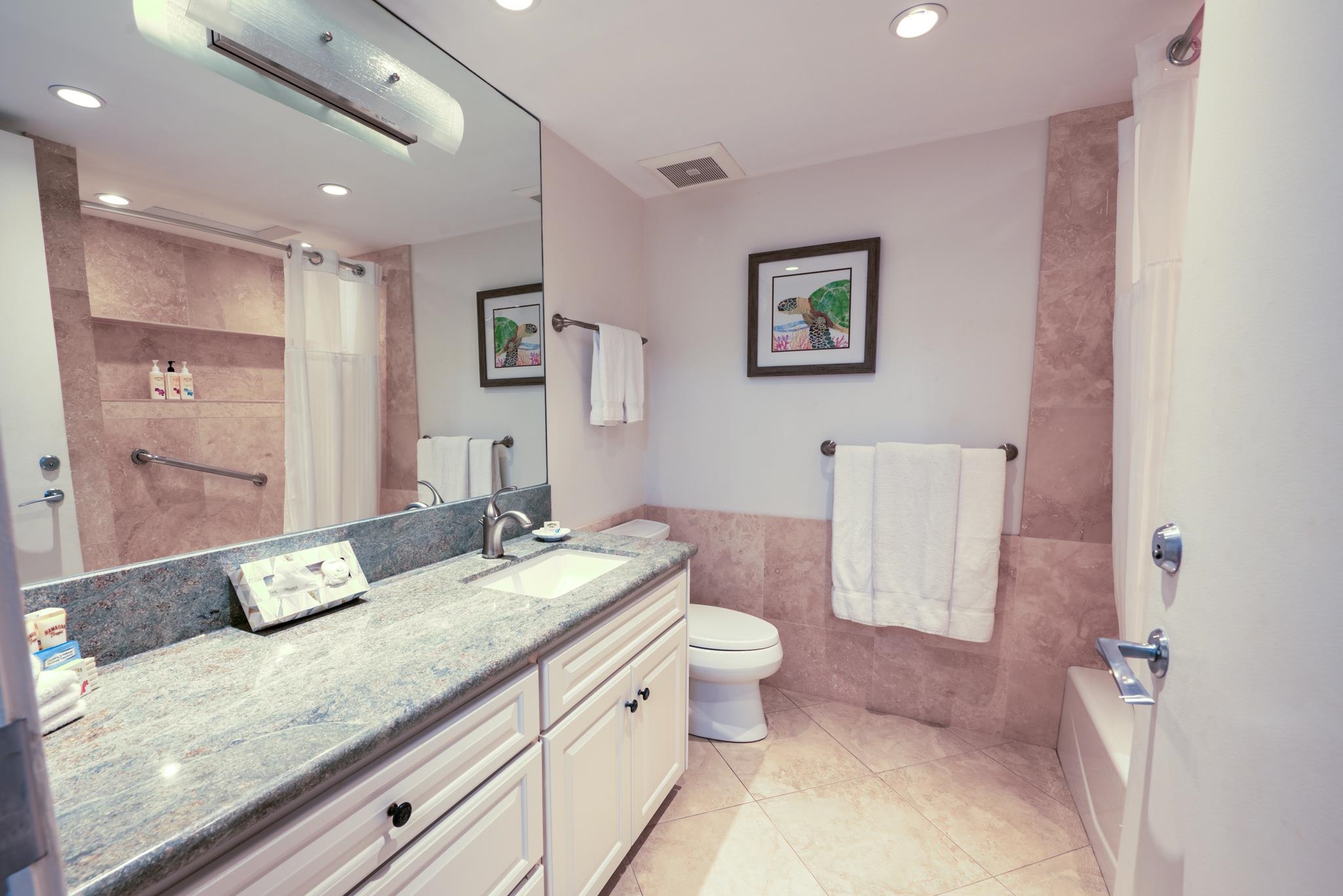 Whaler II condo # 357, Lahaina, Hawaii - photo 6 of 14