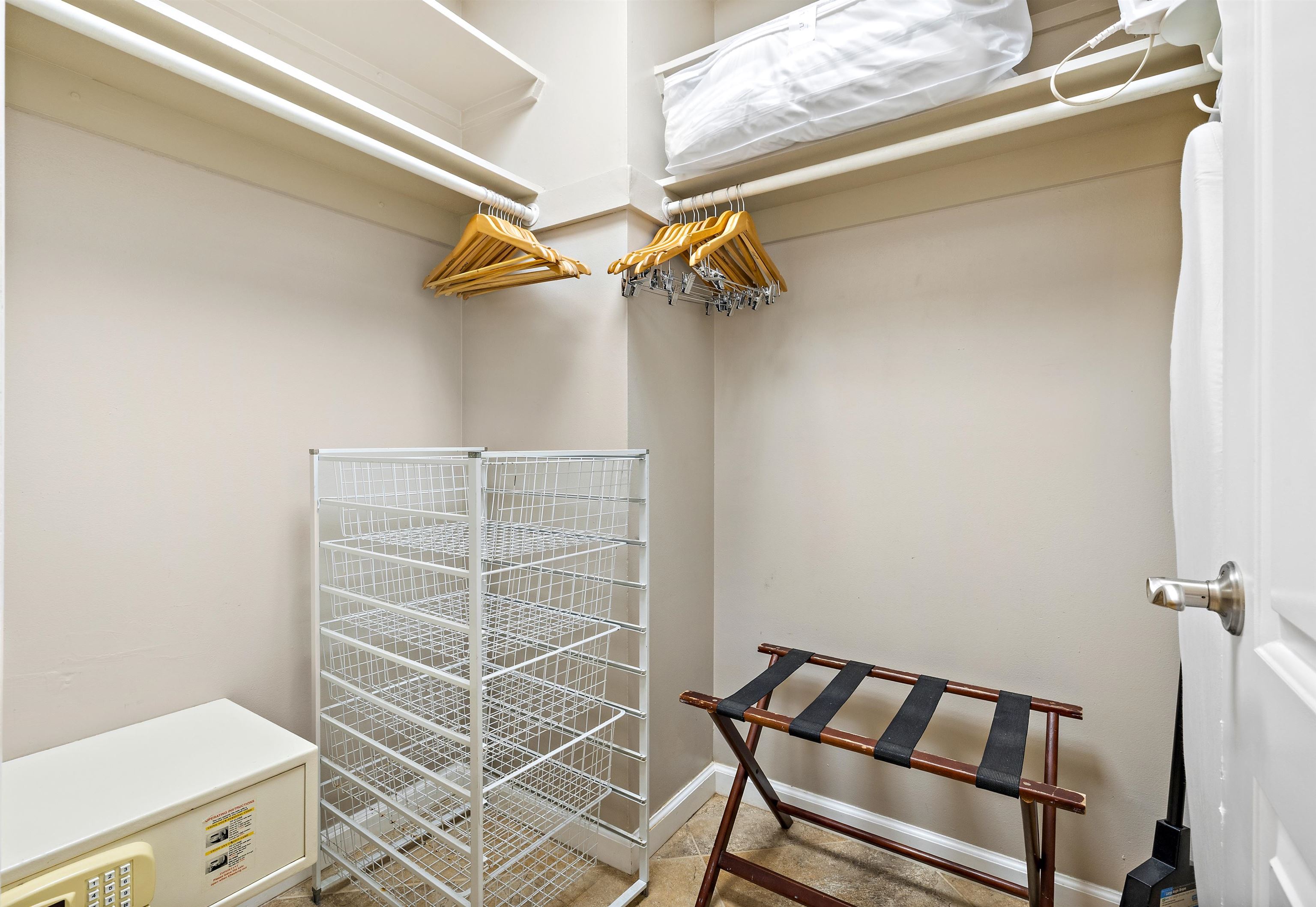 Whaler I condo # 413, Lahaina, Hawaii - photo 20 of 30