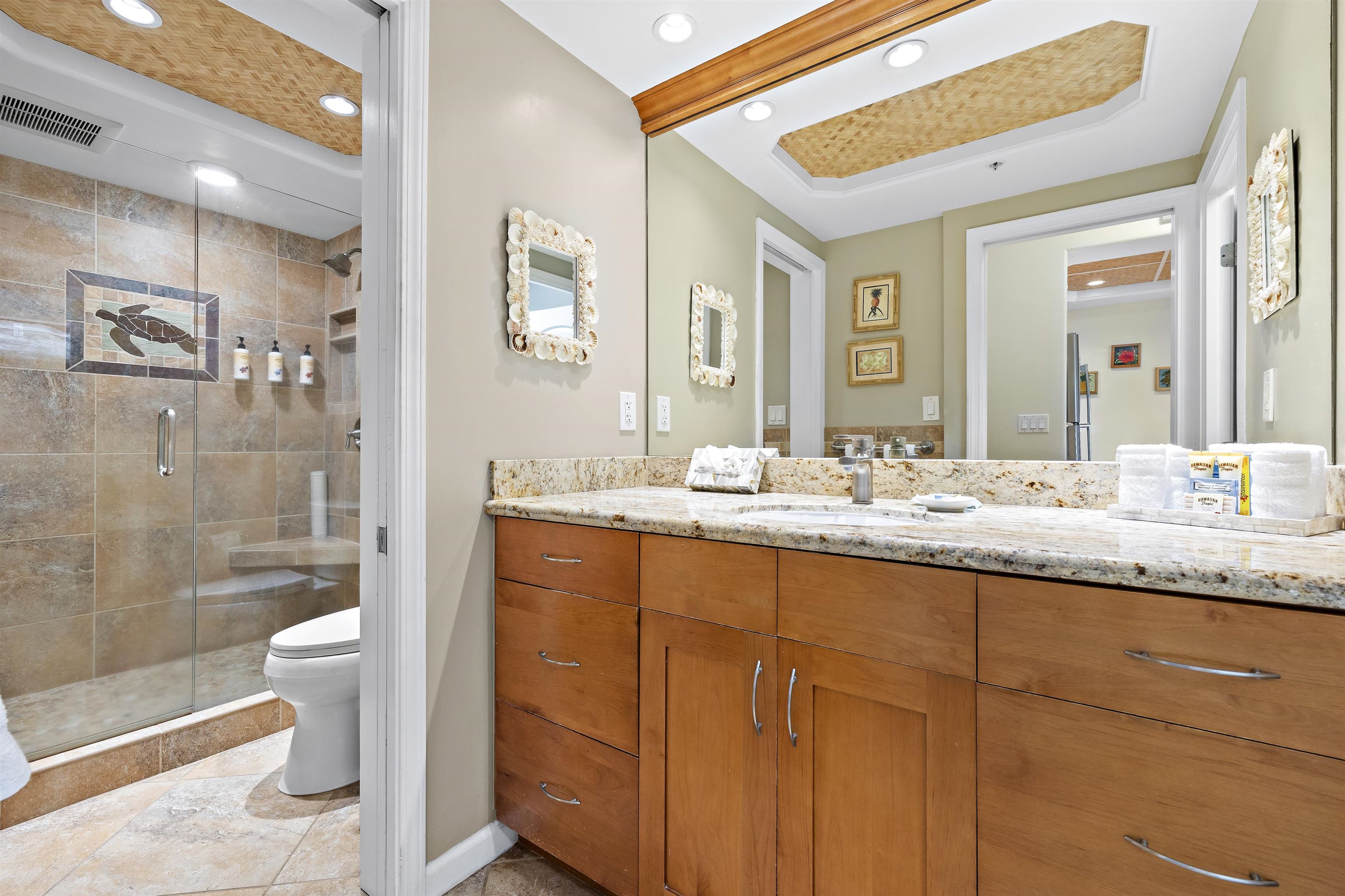 Whaler I condo # 413, Lahaina, Hawaii - photo 10 of 30