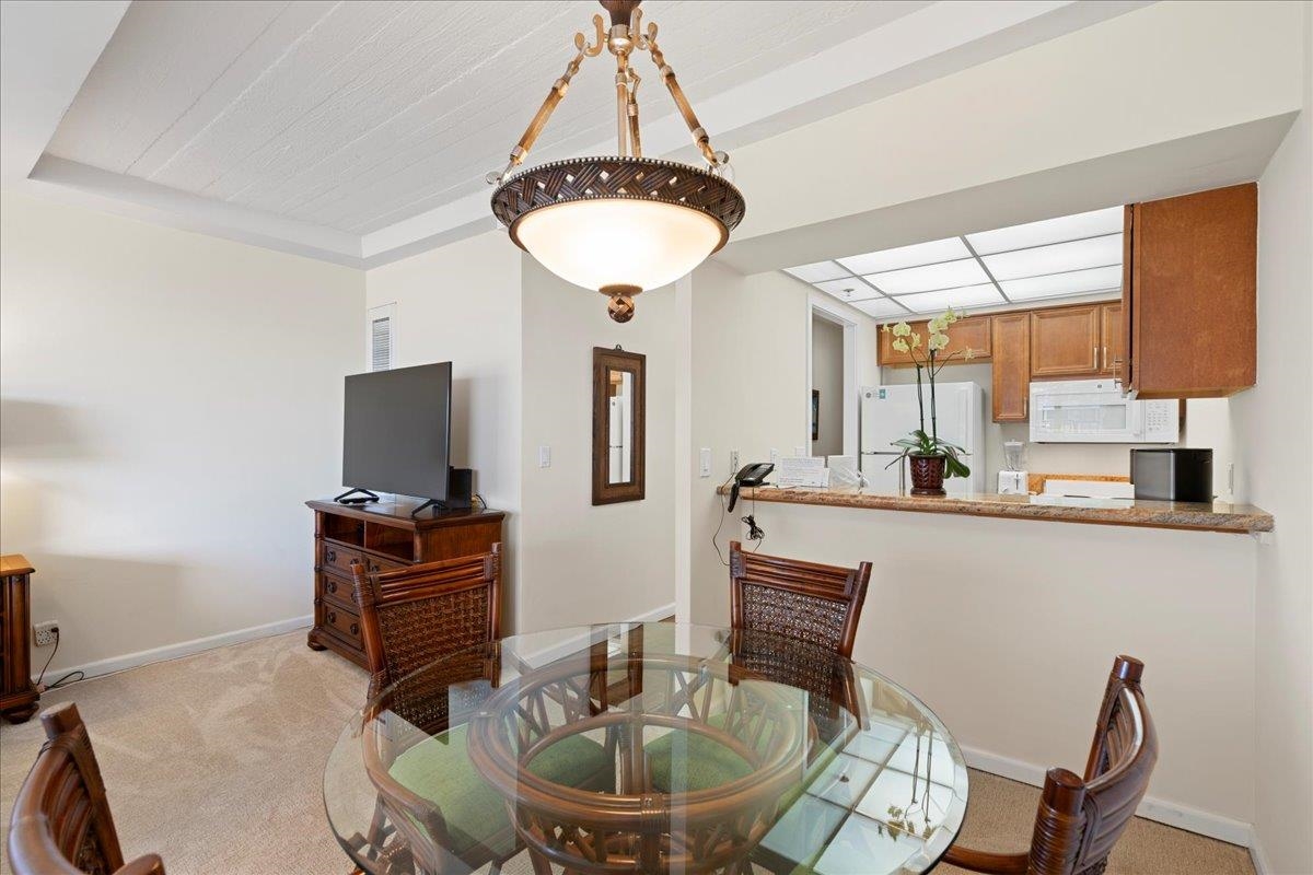 Whaler I condo # 415, Lahaina, Hawaii - photo 6 of 24