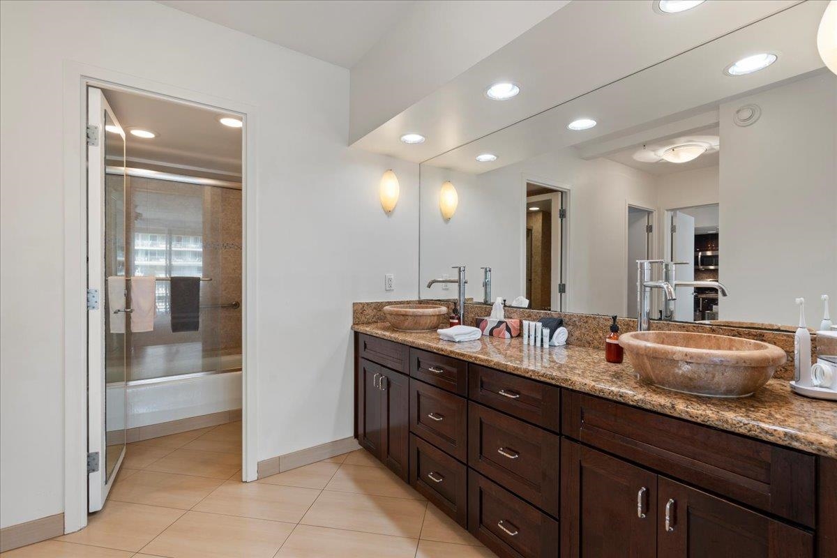 Whaler II condo # 456, Lahaina, Hawaii - photo 23 of 31