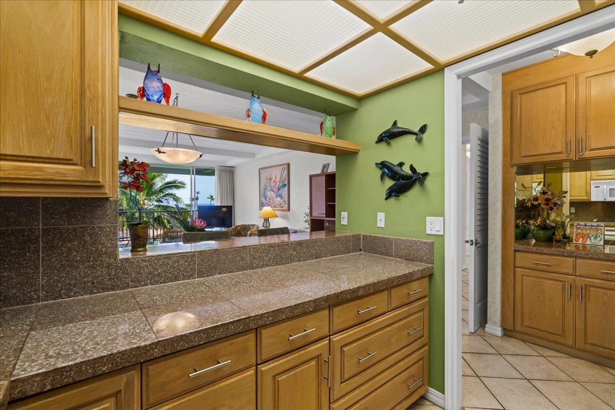 Whaler II condo # 459, Lahaina, Hawaii - photo 16 of 50