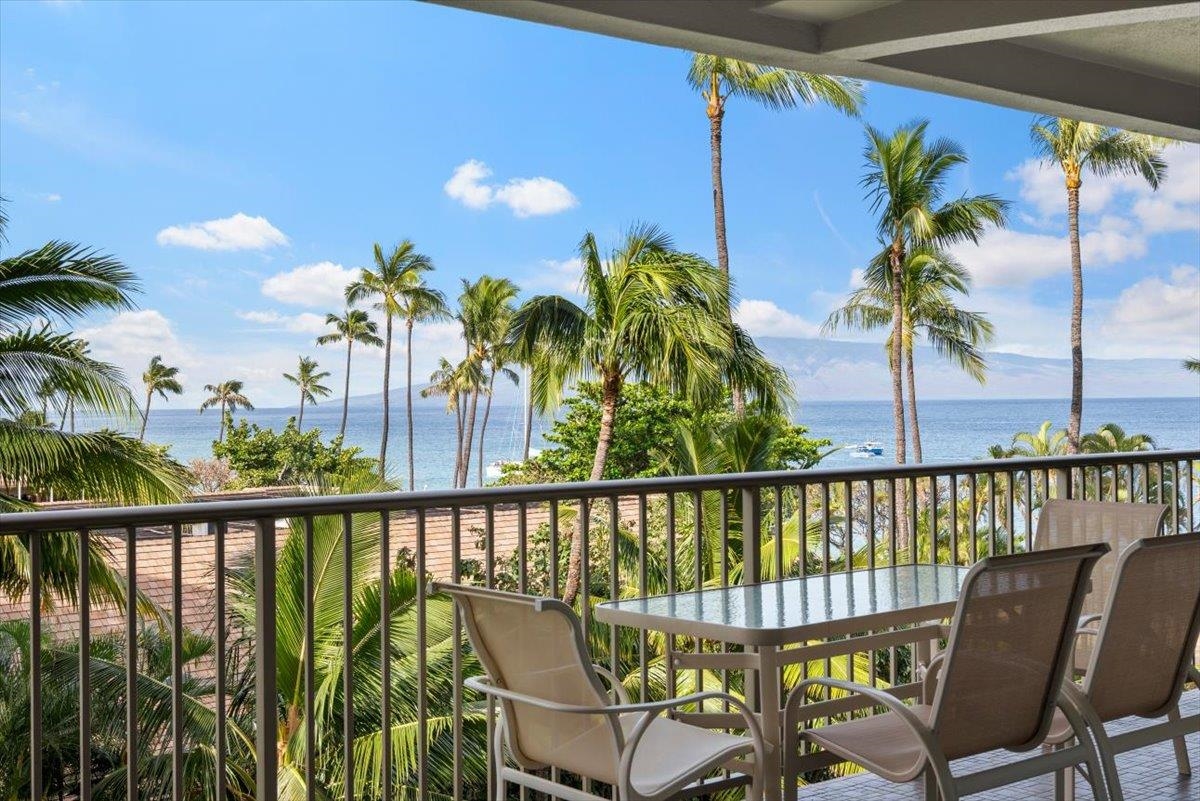 Whaler II condo # 459, Lahaina, Hawaii - photo 3 of 50