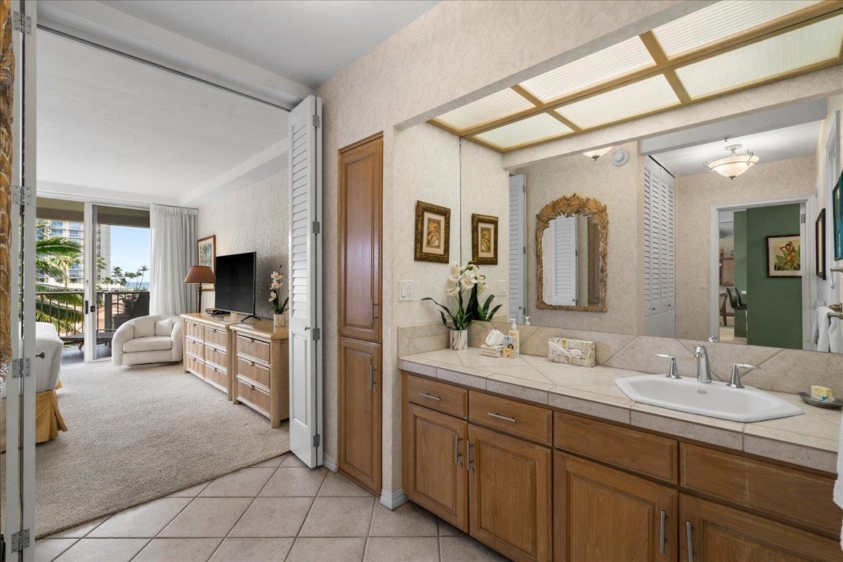 Whaler II condo # 459, Lahaina, Hawaii - photo 23 of 50