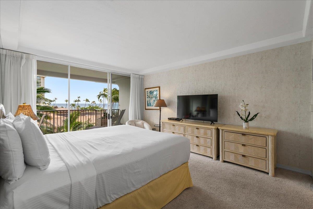 Whaler II condo # 459, Lahaina, Hawaii - photo 24 of 50