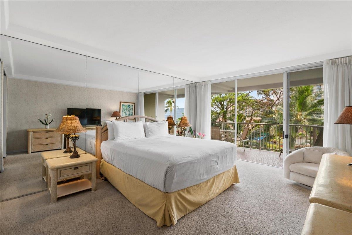 Whaler II condo # 459, Lahaina, Hawaii - photo 26 of 50