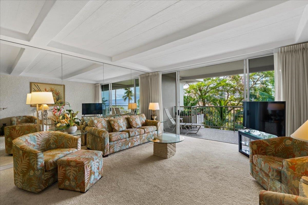 Whaler II condo # 459, Lahaina, Hawaii - photo 6 of 50