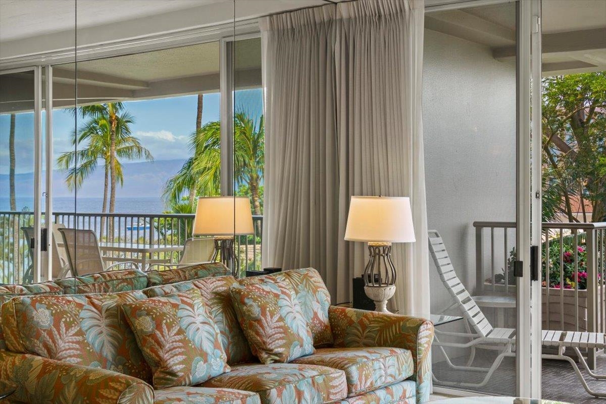 Whaler II condo # 459, Lahaina, Hawaii - photo 7 of 50
