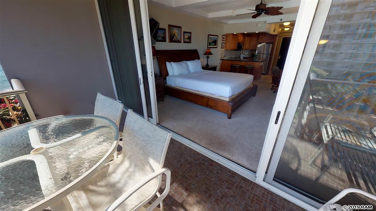 Whaler I condo # 513, Lahaina, Hawaii - photo 4 of 29