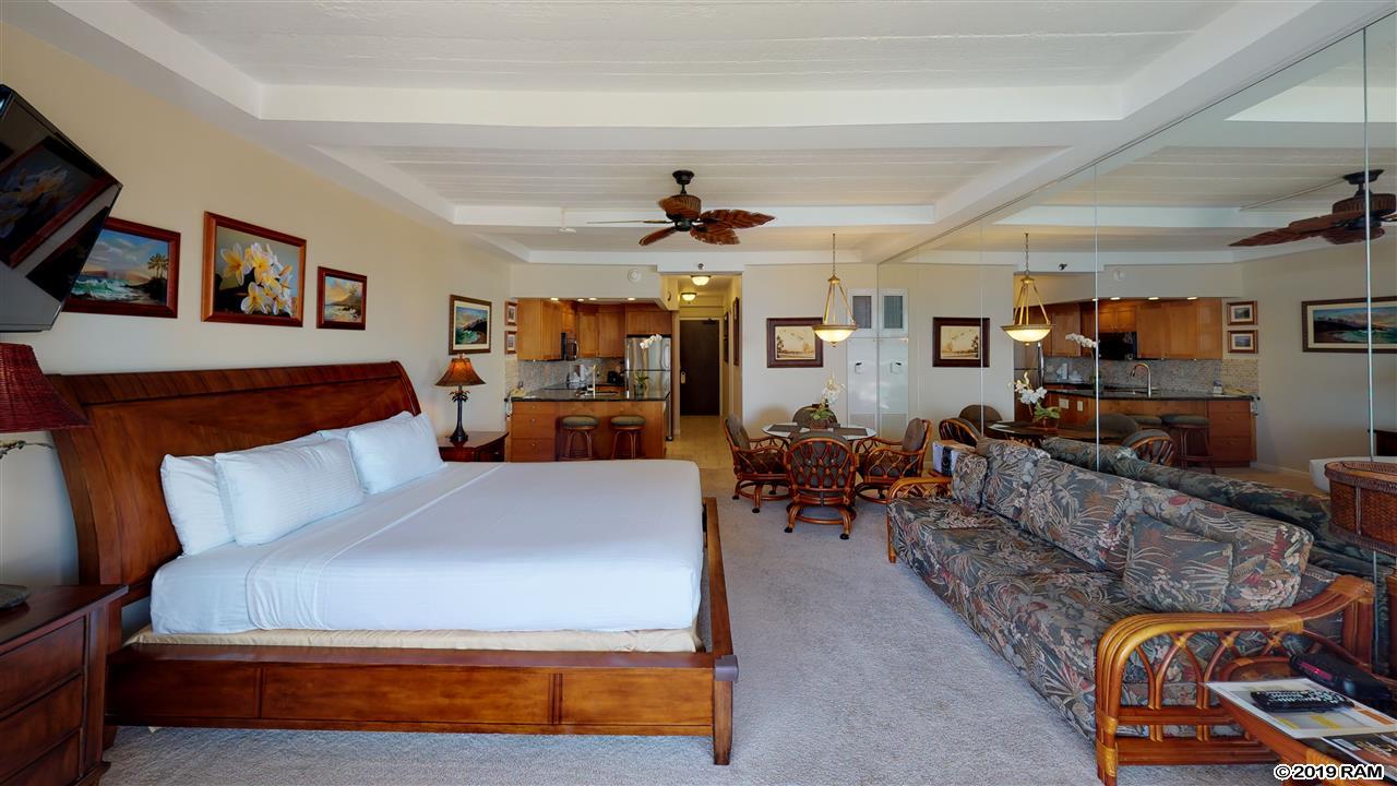 Whaler I condo # 513, Lahaina, Hawaii - photo 6 of 29