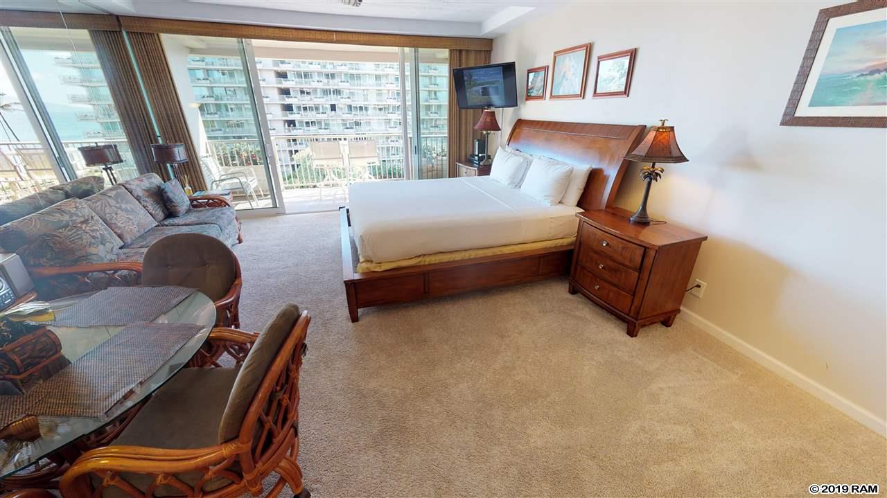 Whaler I condo # 513, Lahaina, Hawaii - photo 8 of 29