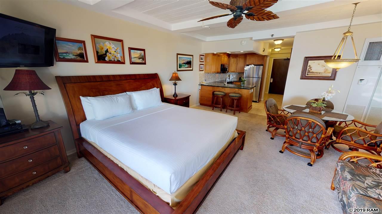 Whaler I condo # 513, Lahaina, Hawaii - photo 10 of 29