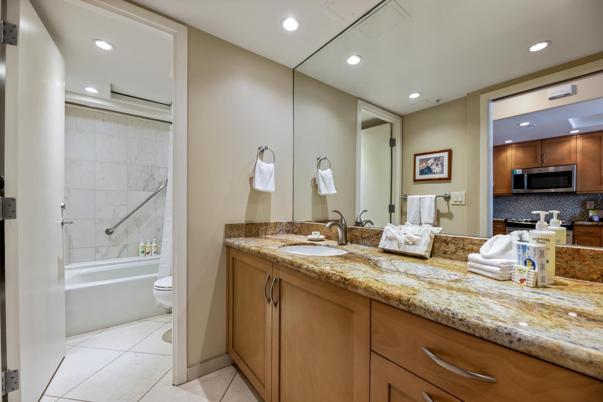 Whaler II condo # 565, Lahaina, Hawaii - photo 19 of 38