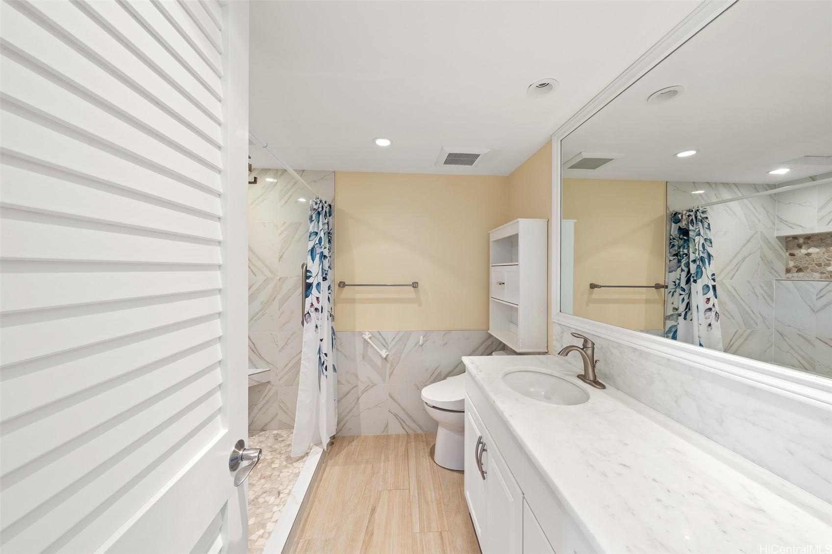 Whaler II condo # 670, Lahaina, Hawaii - photo 20 of 24