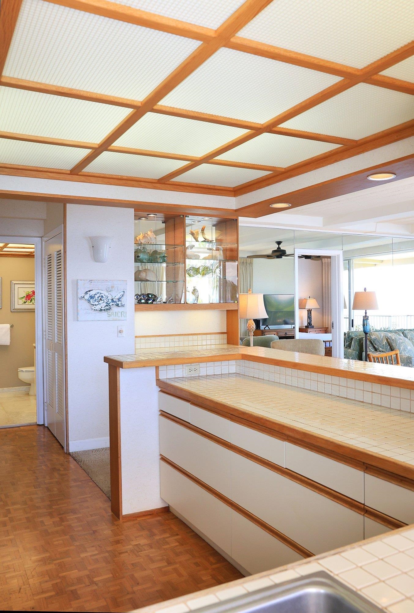 Whaler I condo # 701, Lahaina, Hawaii - photo 20 of 44