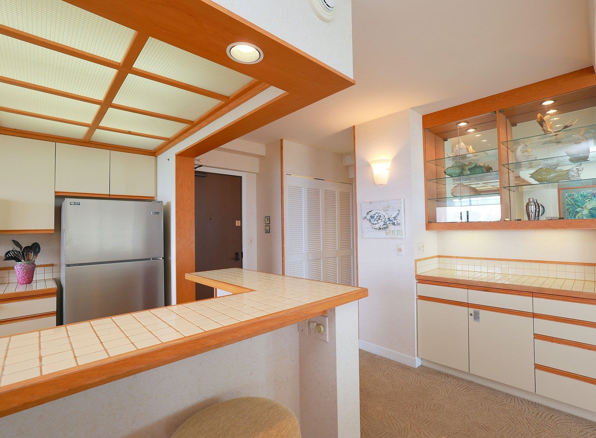 Whaler I condo # 701, Lahaina, Hawaii - photo 25 of 44