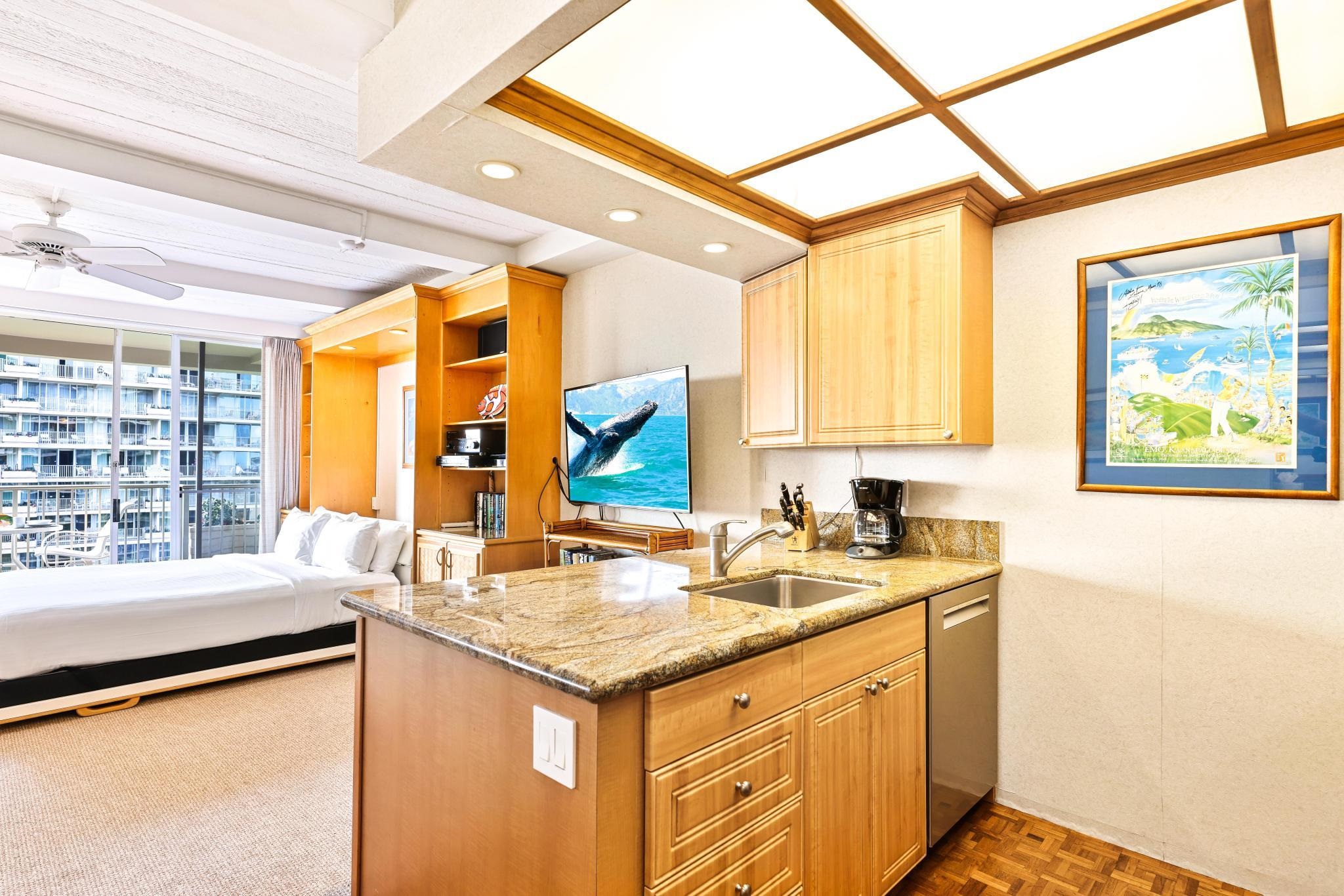 Whaler I condo # 713, Lahaina, Hawaii - photo 12 of 38