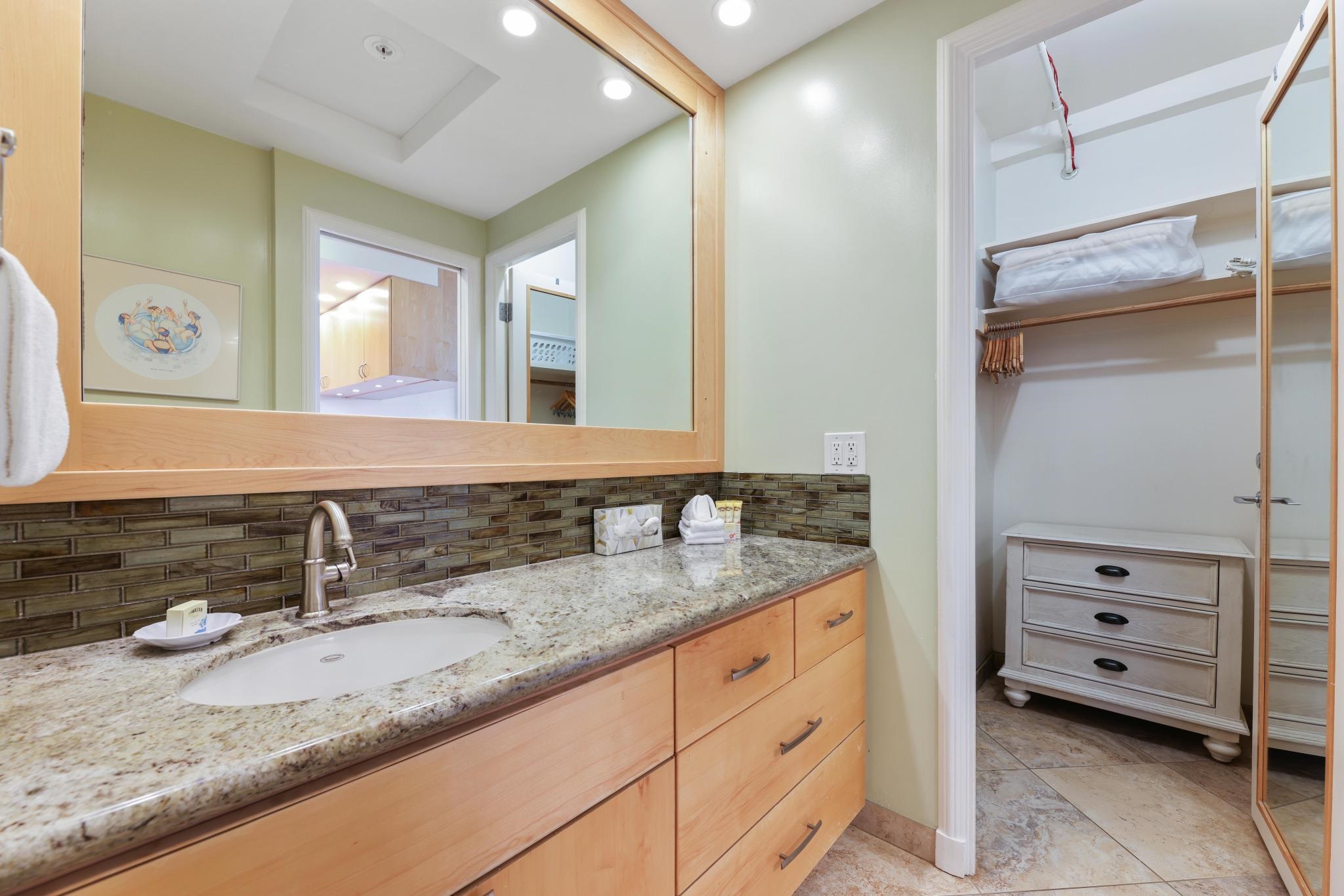 Whaler II condo # 761, Lahaina, Hawaii - photo 26 of 44