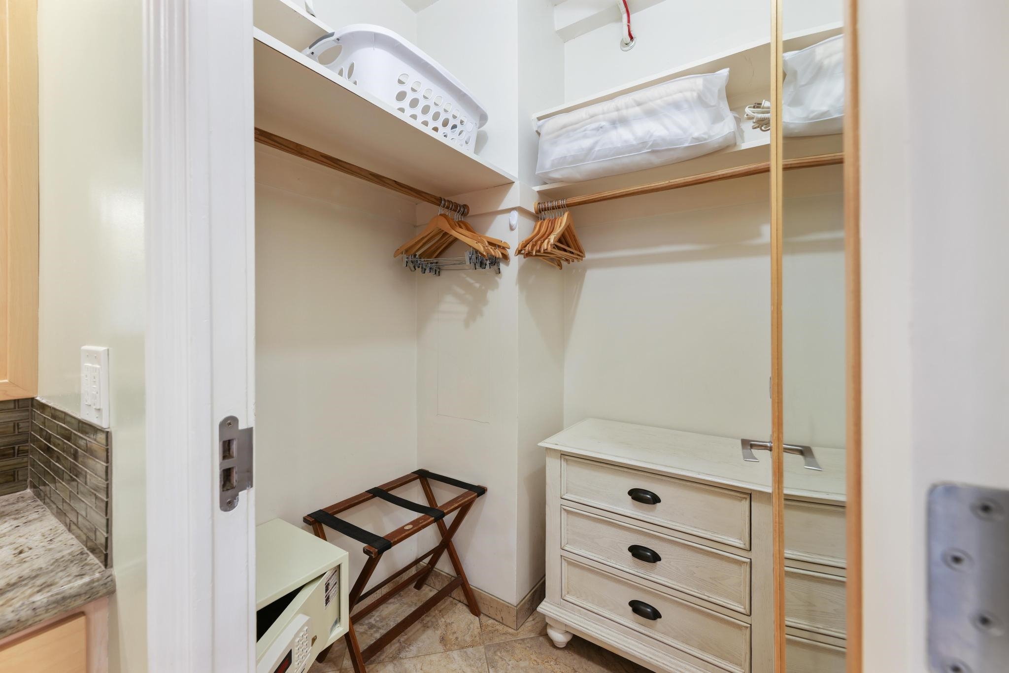 Whaler II condo # 761, Lahaina, Hawaii - photo 29 of 44