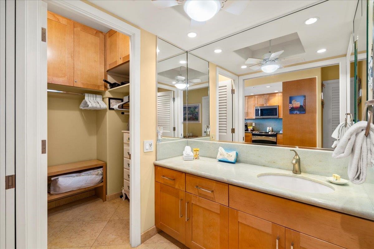 Whaler II condo # 762, Lahaina, Hawaii - photo 15 of 22