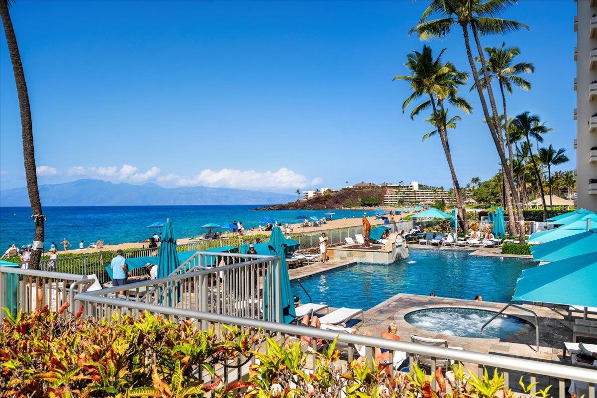 Whaler II condo # 762, Lahaina, Hawaii - photo 16 of 22