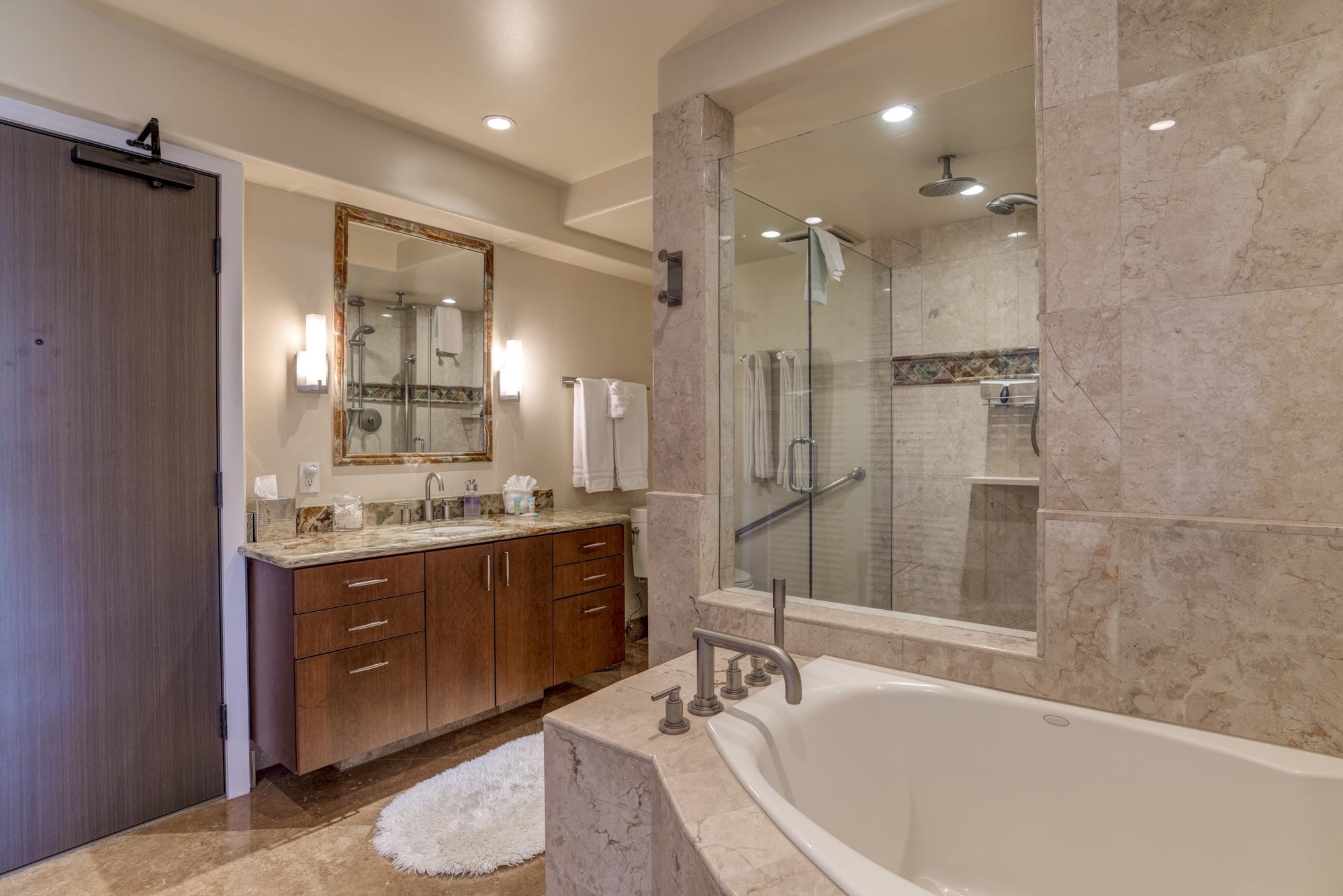 Whaler I condo # 821/823, Lahaina, Hawaii - photo 28 of 37