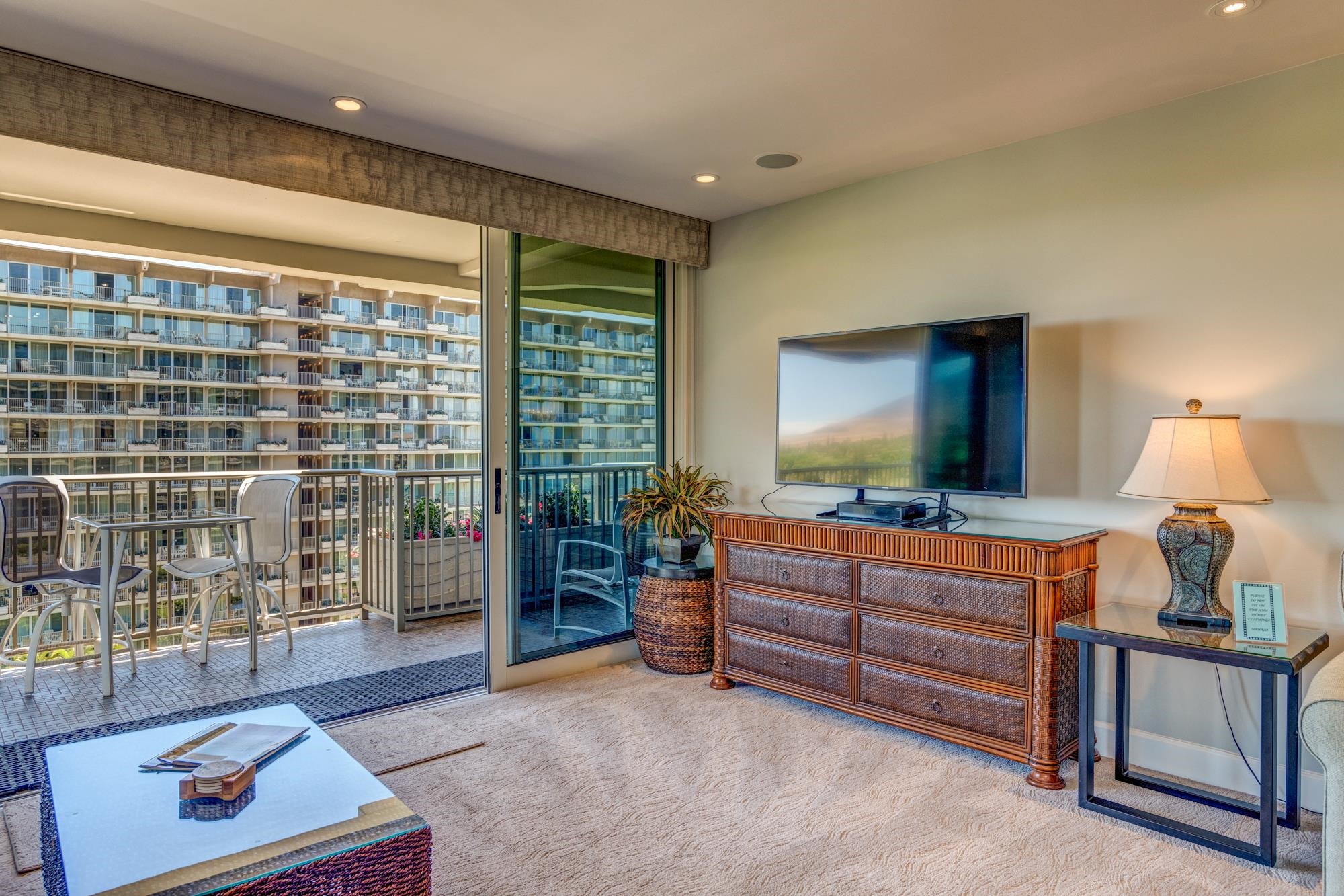 Whaler I condo # 821/823, Lahaina, Hawaii - photo 8 of 37