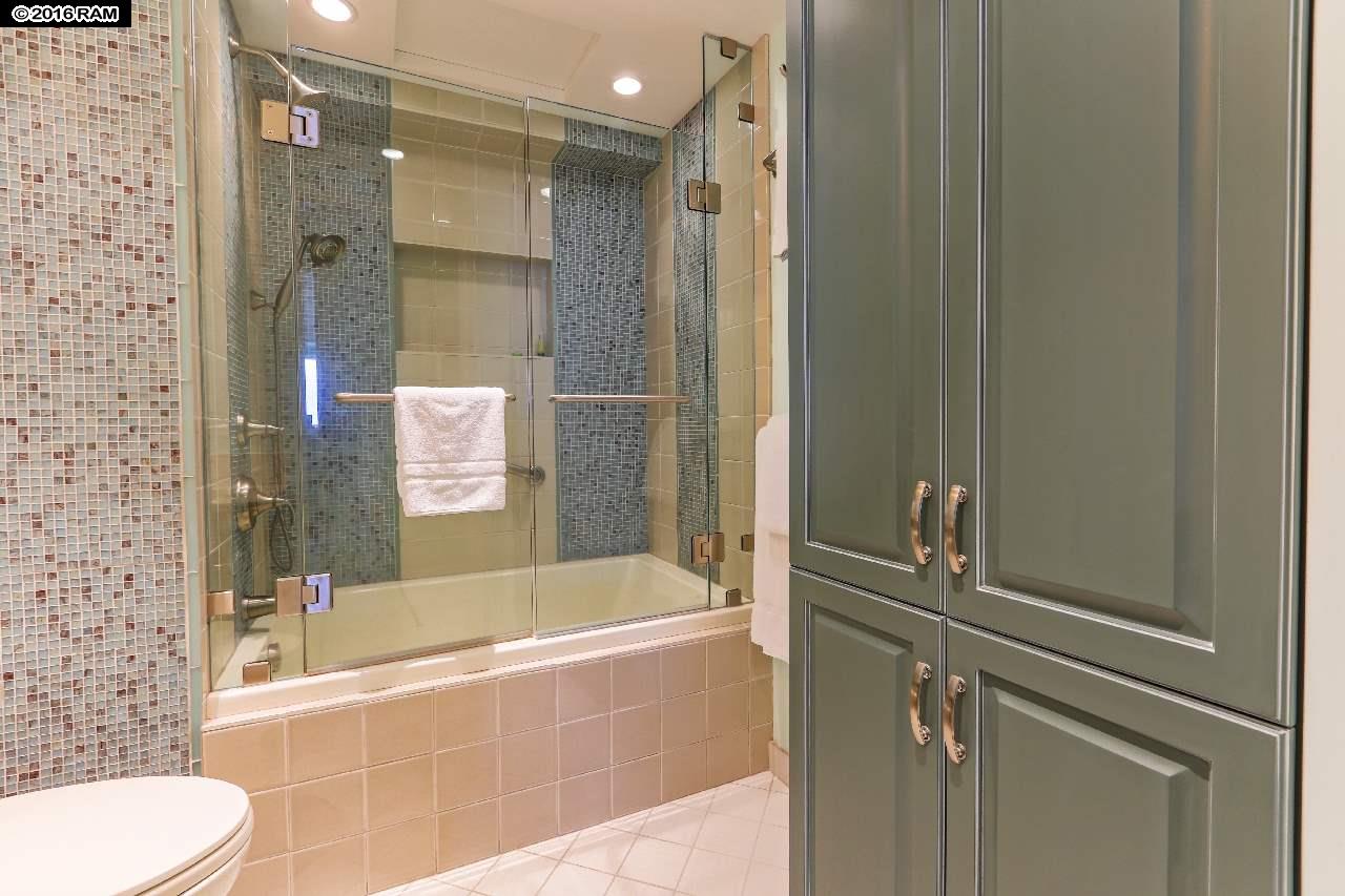 Whaler I condo # 902, Lahaina, Hawaii - photo 15 of 24