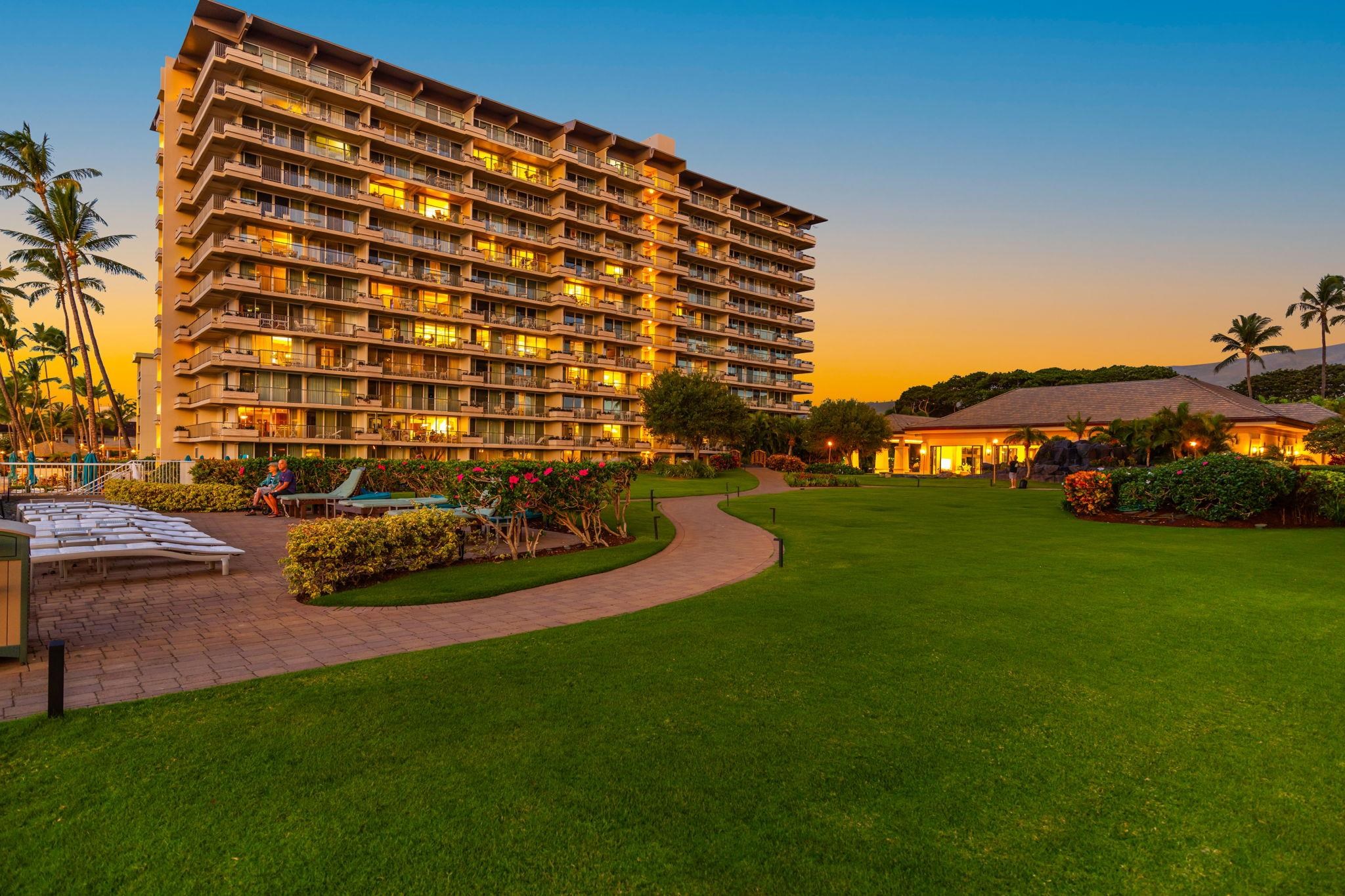 Whaler I condo # 905, Lahaina, Hawaii - photo 3 of 45