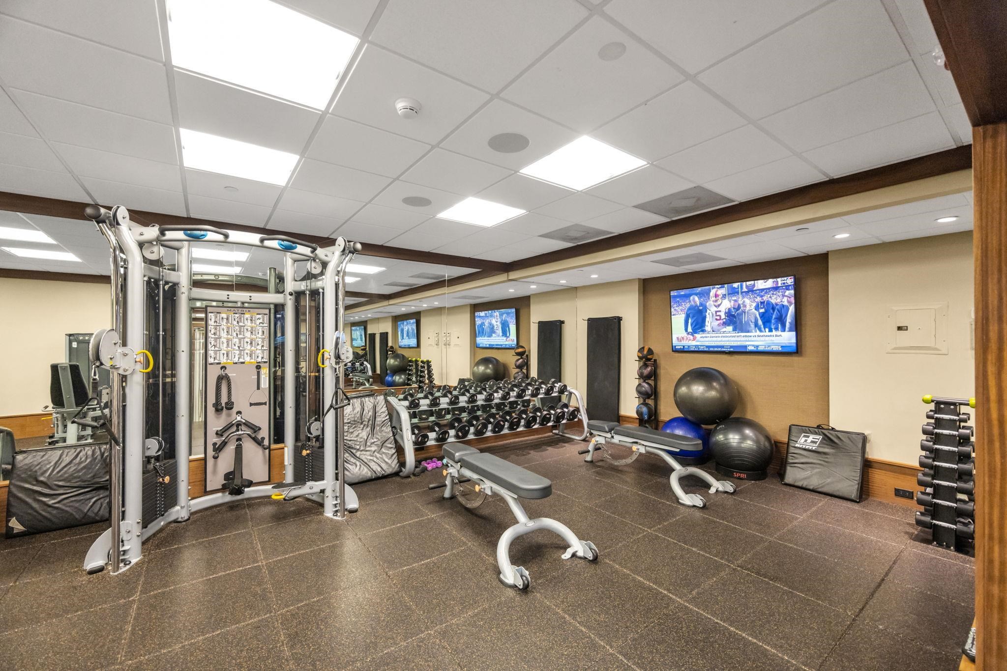 Whaler I condo # 905, Lahaina, Hawaii - photo 31 of 46