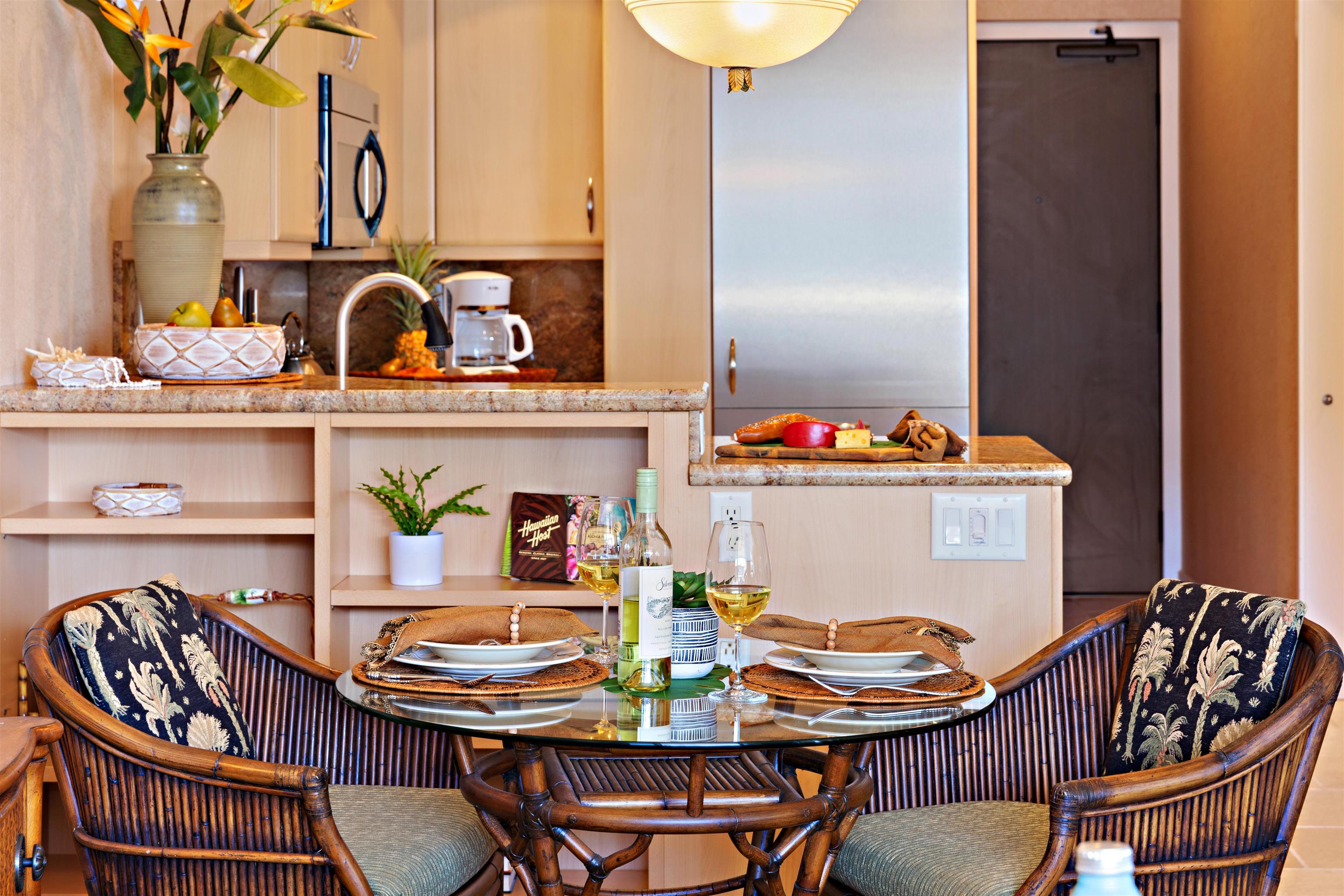 Whaler I condo # 913, Lahaina, Hawaii - photo 6 of 21