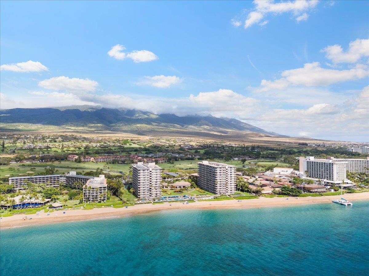 Whaler II condo # 964, Lahaina, Hawaii - photo 4 of 28