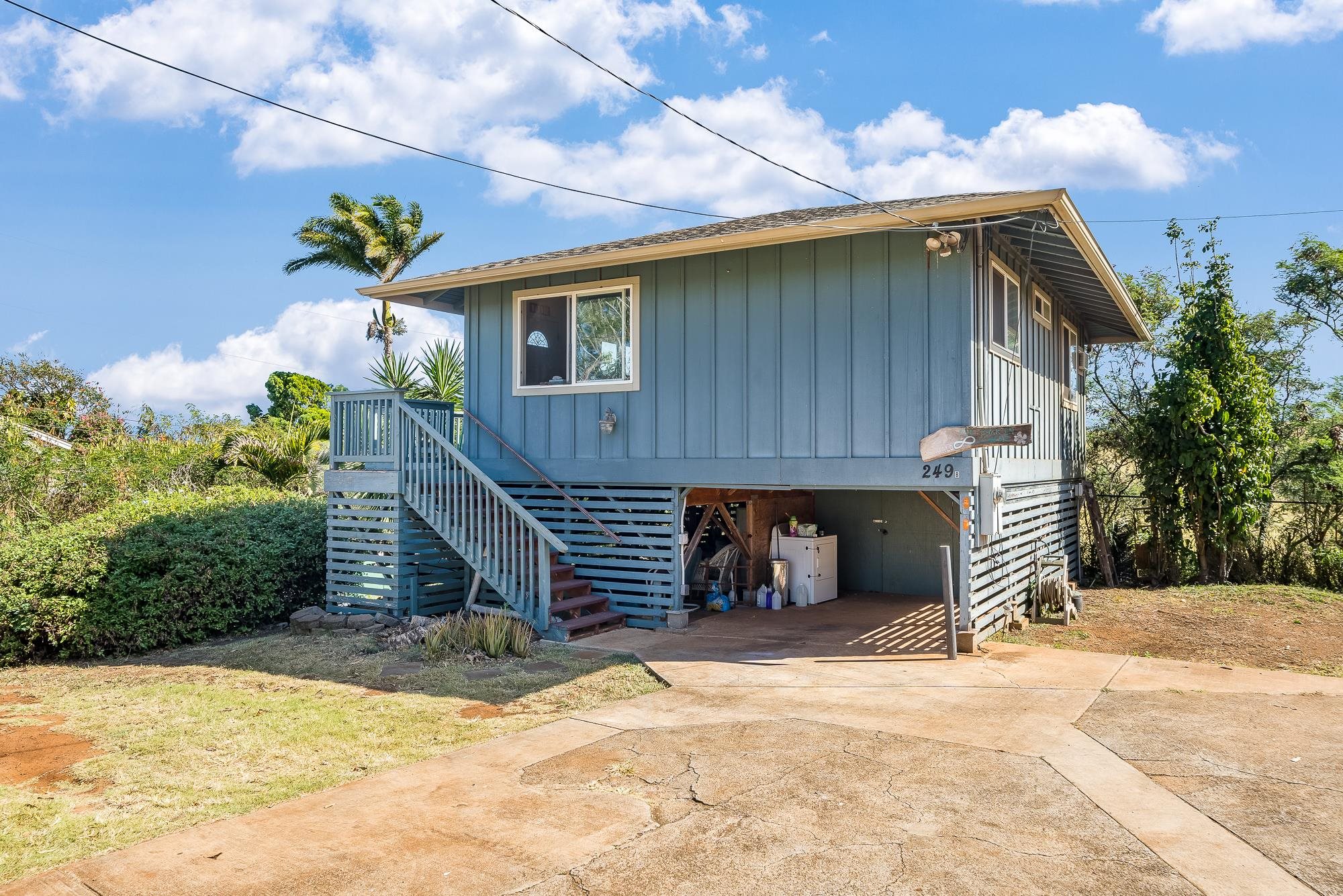 249  Baldwin Ave Paia Post Office, Spreckelsville/Paia/Kuau home - photo 2 of 20